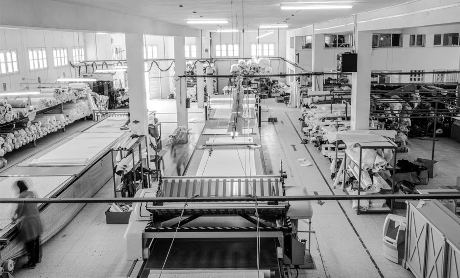 Équipe SP en action dans son atelier tunisien - Fabrication de vêtements qualité Europe